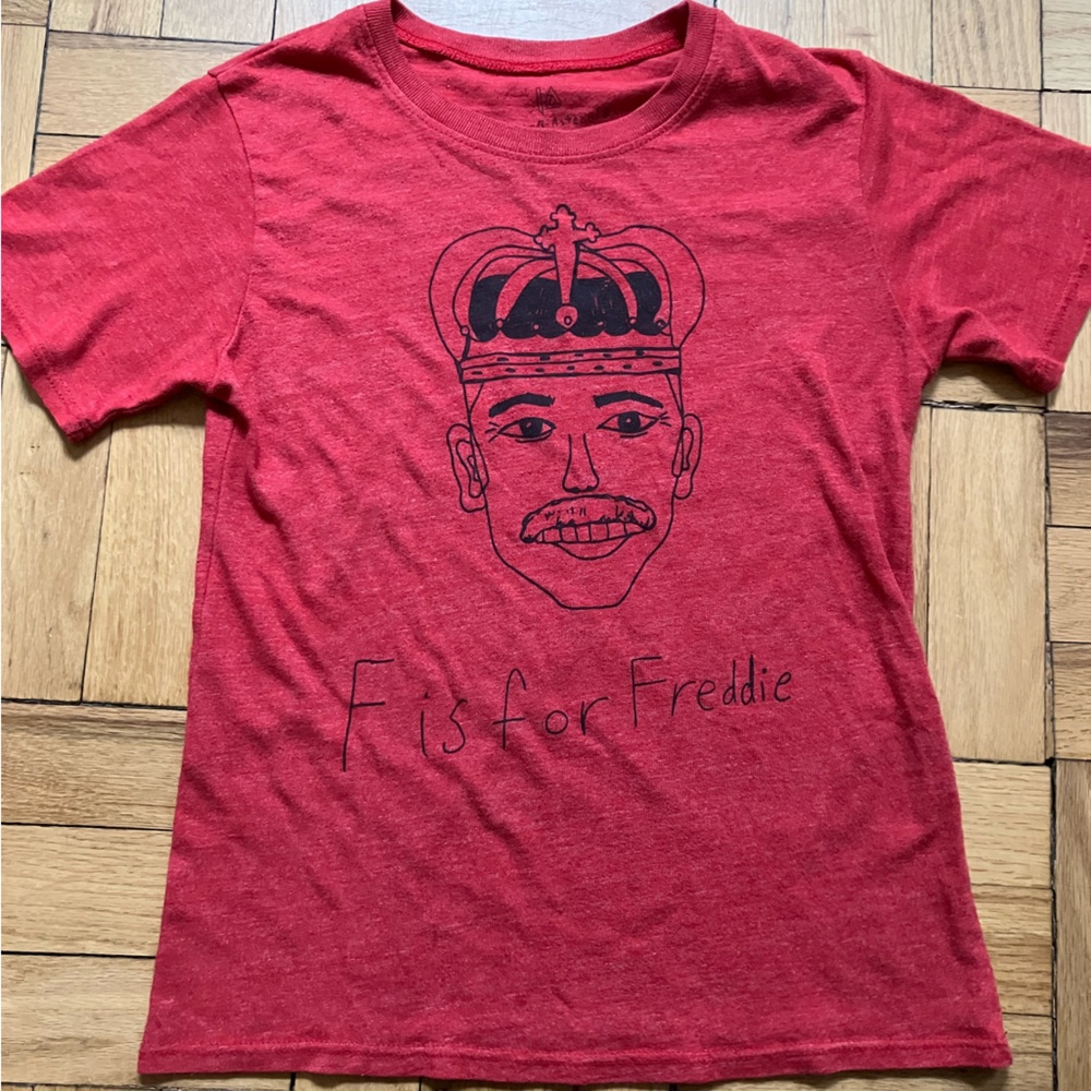 Kid’s Freddie Mercury shirt
